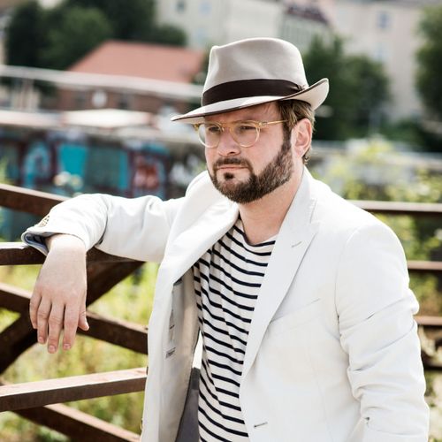 © Alan Ovaska