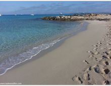 uploads/2015/05/Playa-Illetes-Formentera.jpg
