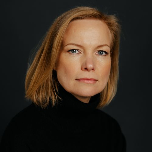 © Ela Asanova